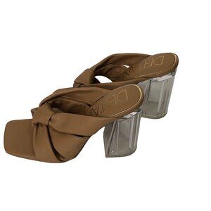 Deltan Leather Clear Block Heel Pump Size 6.0M NEW WITHOUT TAG‎
